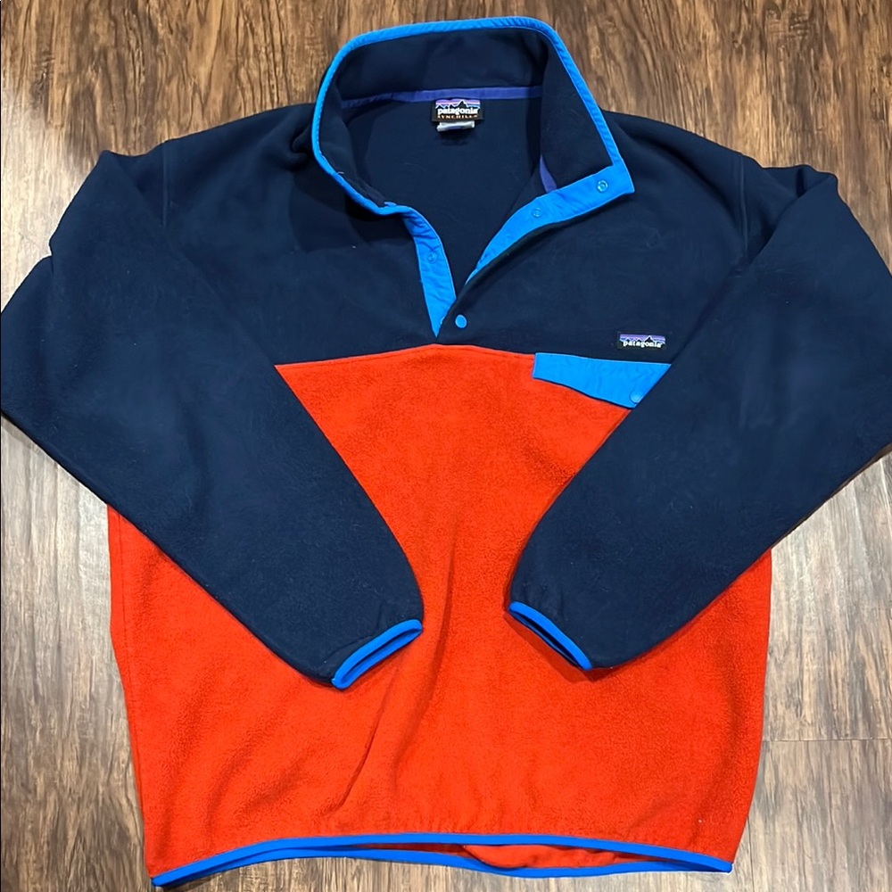Patagonia Navy and Red Fleece Synchilla